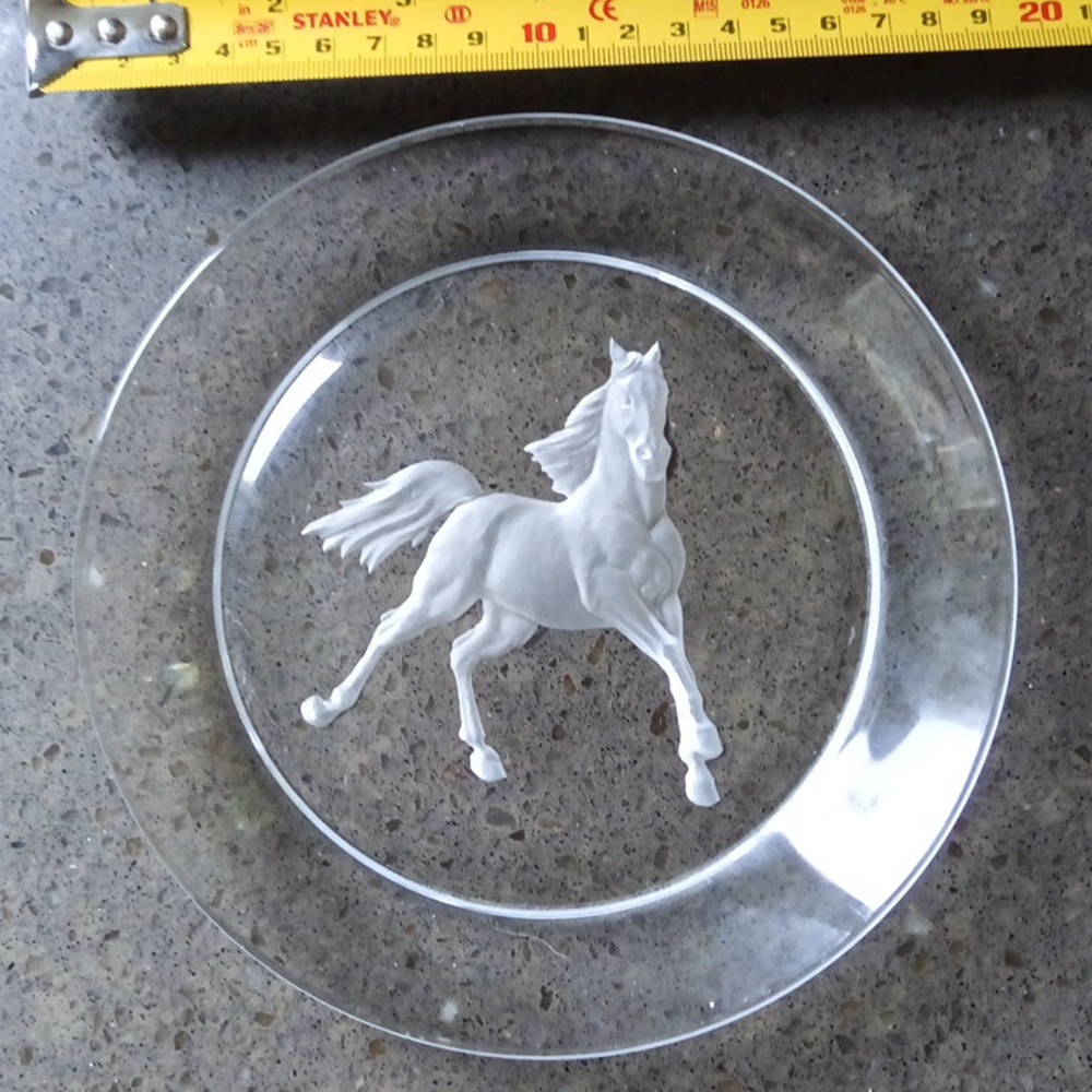 2026 The Year Of Horse 7 1/4" Diameter Crystal Wine Bottle Coaster - Picture 9 of 12